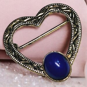 Etched Heart Brooch Blue Stone Beaded Loyalty Pin Gold Tone Unique Love Unisex